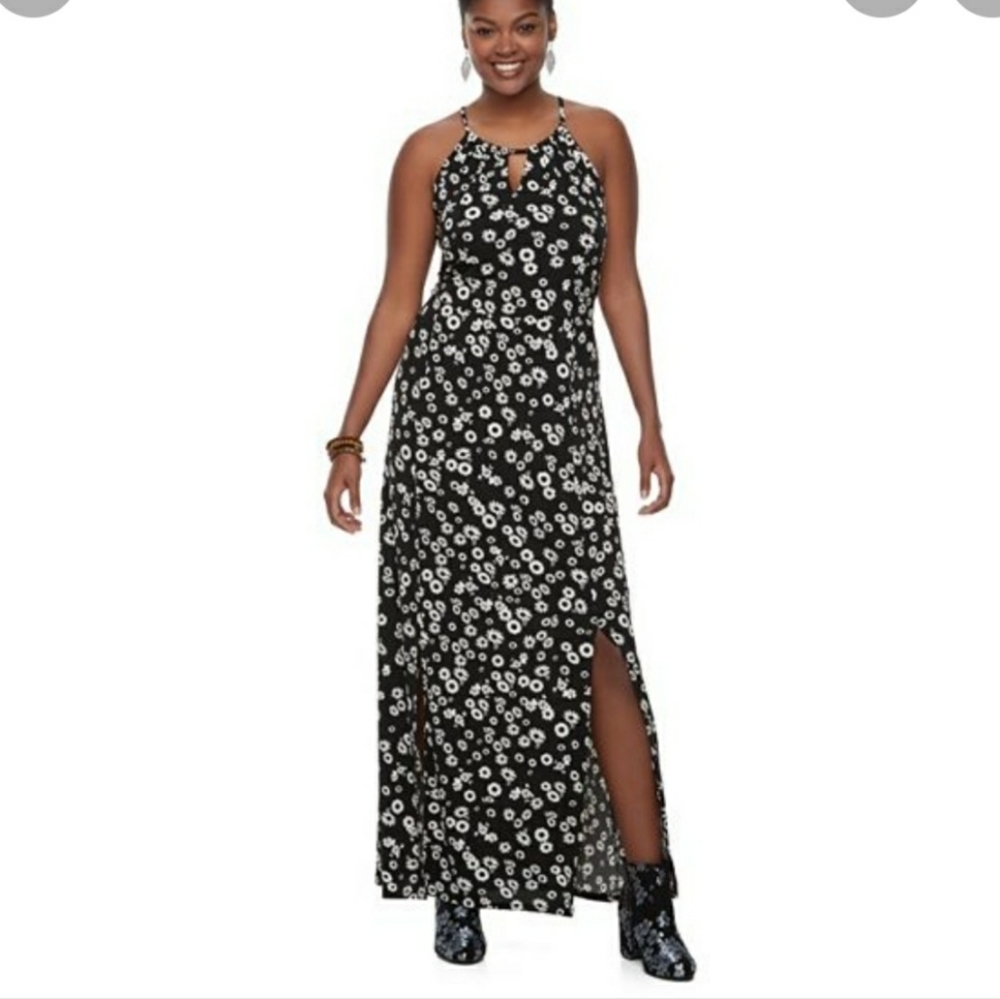 Candie's Maxi Dress